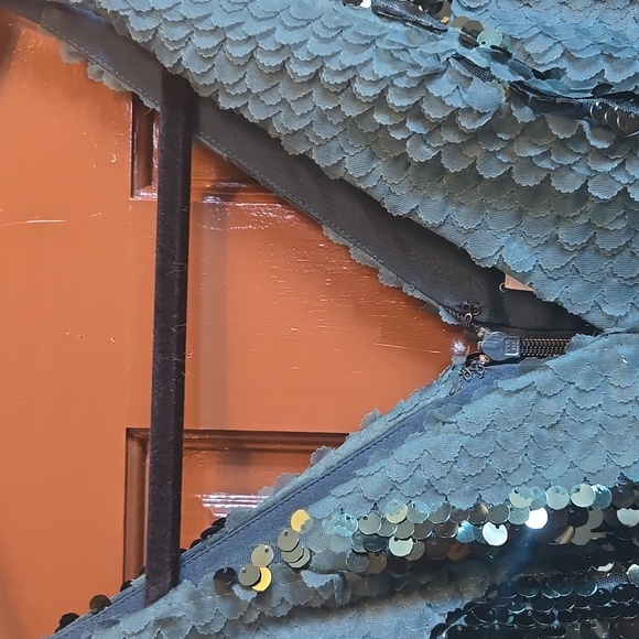 Dress The Population-Hunter sequin, organza V neck A line dress Sz S - Picture 4 of 9